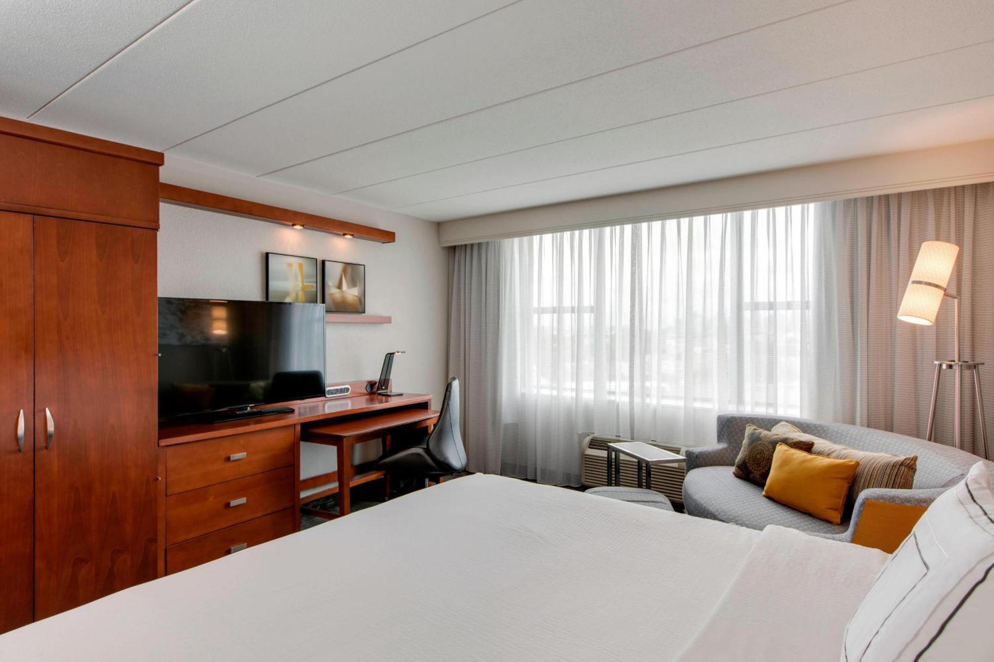Hotel Courtyard By Marriott Boston Logan Airport Zewnętrze zdjęcie