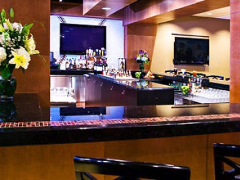 Hotel Courtyard By Marriott Boston Logan Airport Zewnętrze zdjęcie