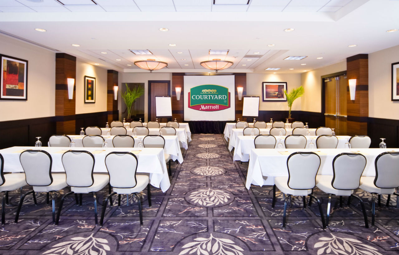 Hotel Courtyard By Marriott Boston Logan Airport Zewnętrze zdjęcie